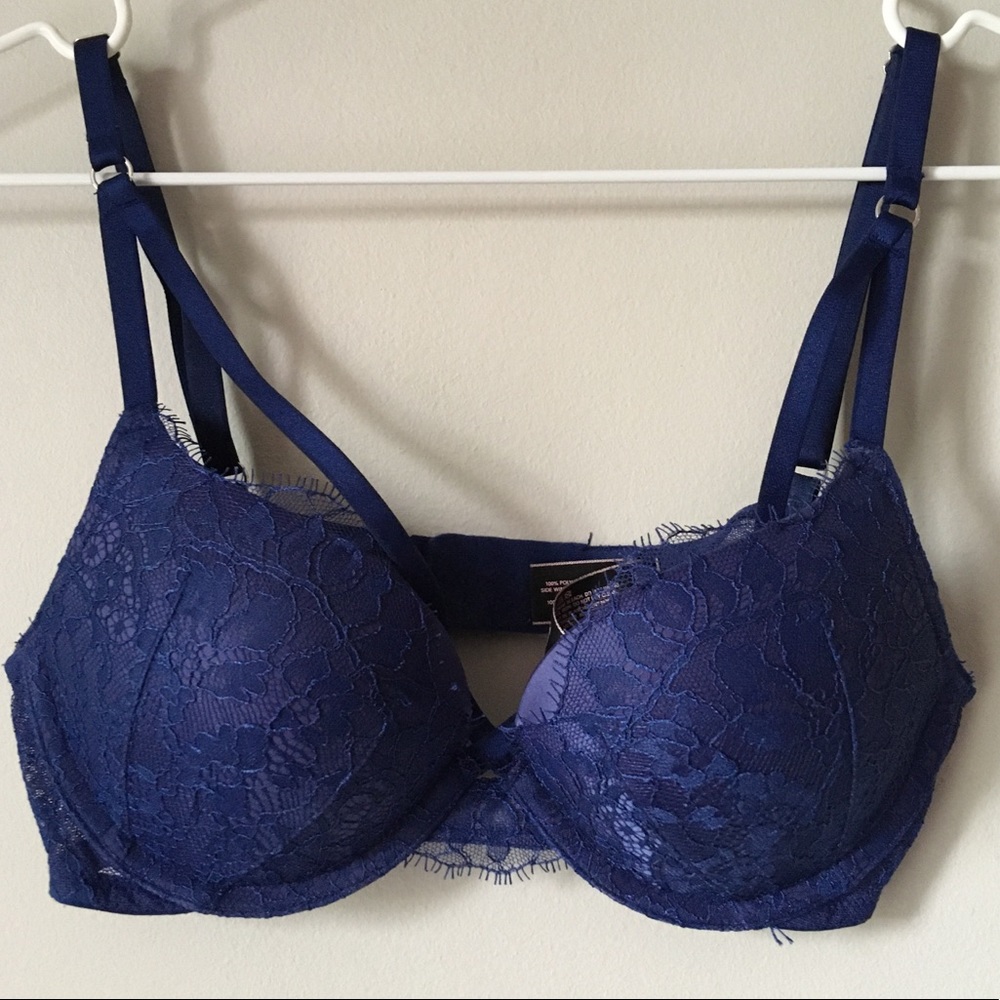 ❤️SALE❤️NWOT Victoria’s Secret very sexy push-up